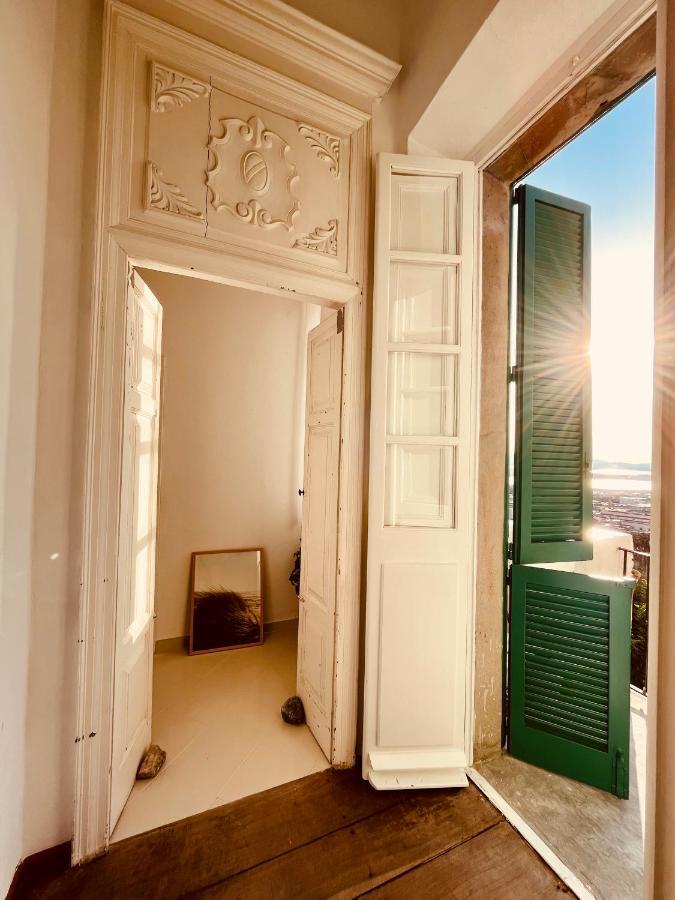 Appartement Antica Dimora La Madonnina, Residenza Storica Con Vista Incantevole A Cagliari Extérieur photo