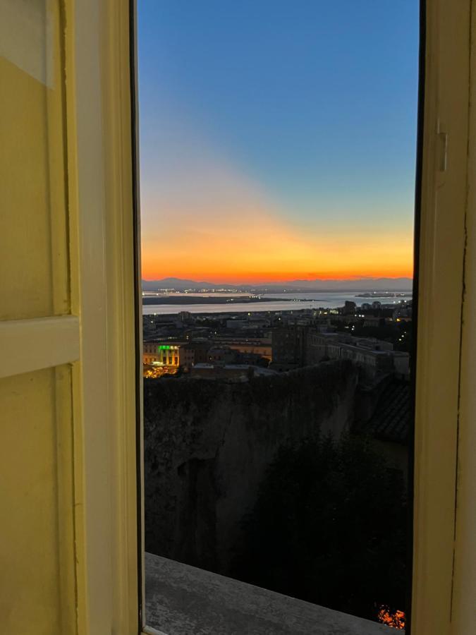 Appartement Antica Dimora La Madonnina, Residenza Storica Con Vista Incantevole A Cagliari Extérieur photo