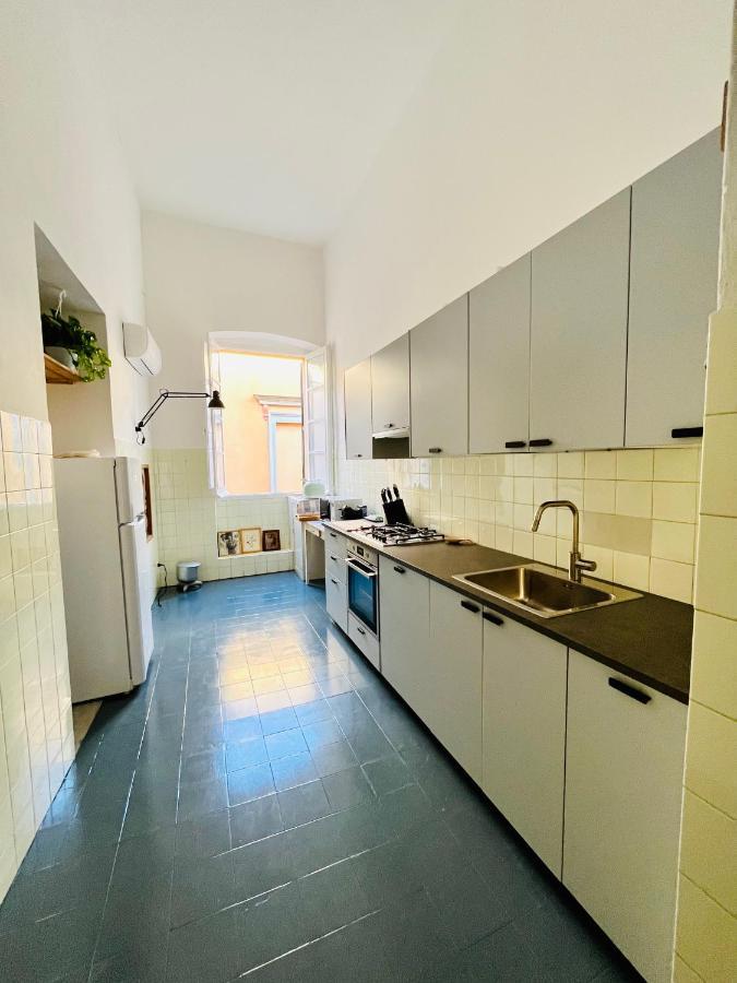 Appartement Antica Dimora La Madonnina, Residenza Storica Con Vista Incantevole A Cagliari Extérieur photo
