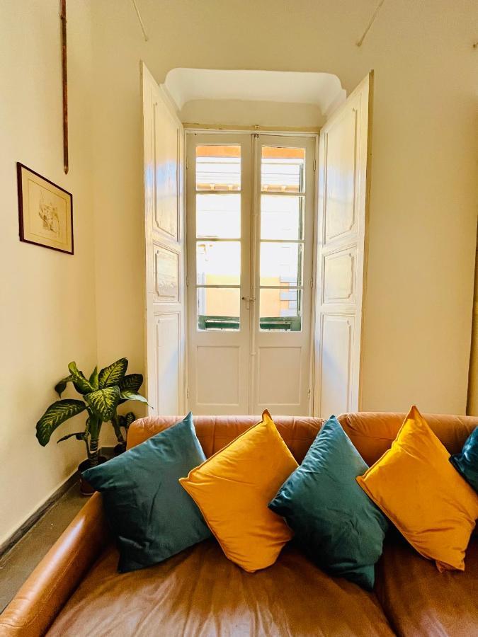 Appartement Antica Dimora La Madonnina, Residenza Storica Con Vista Incantevole A Cagliari Extérieur photo